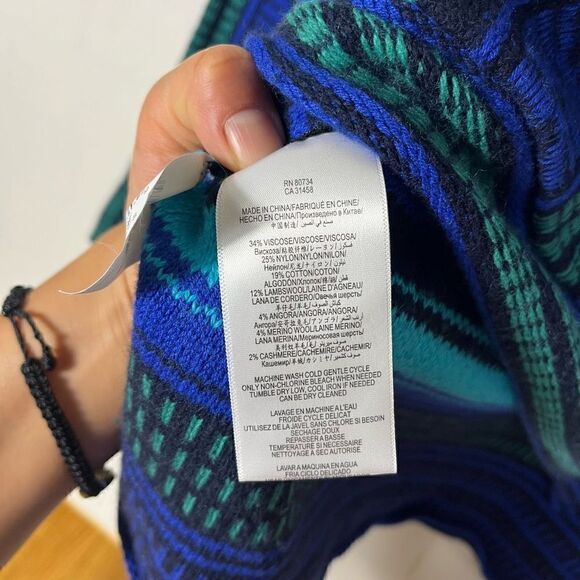 BCBGMaxAzria Hooded Sweater Womens size S High Low Hem 12% Lambswool - Picture 10 of 14